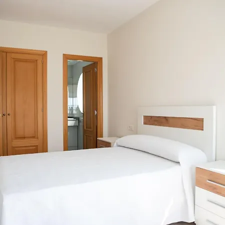 On The First Line Of Samil And With Frontal Views Of The Sea Apartamento *