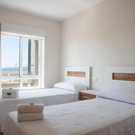 Apartamento On The First Line Of Samil And With Frontal Views Of The Sea Vigo